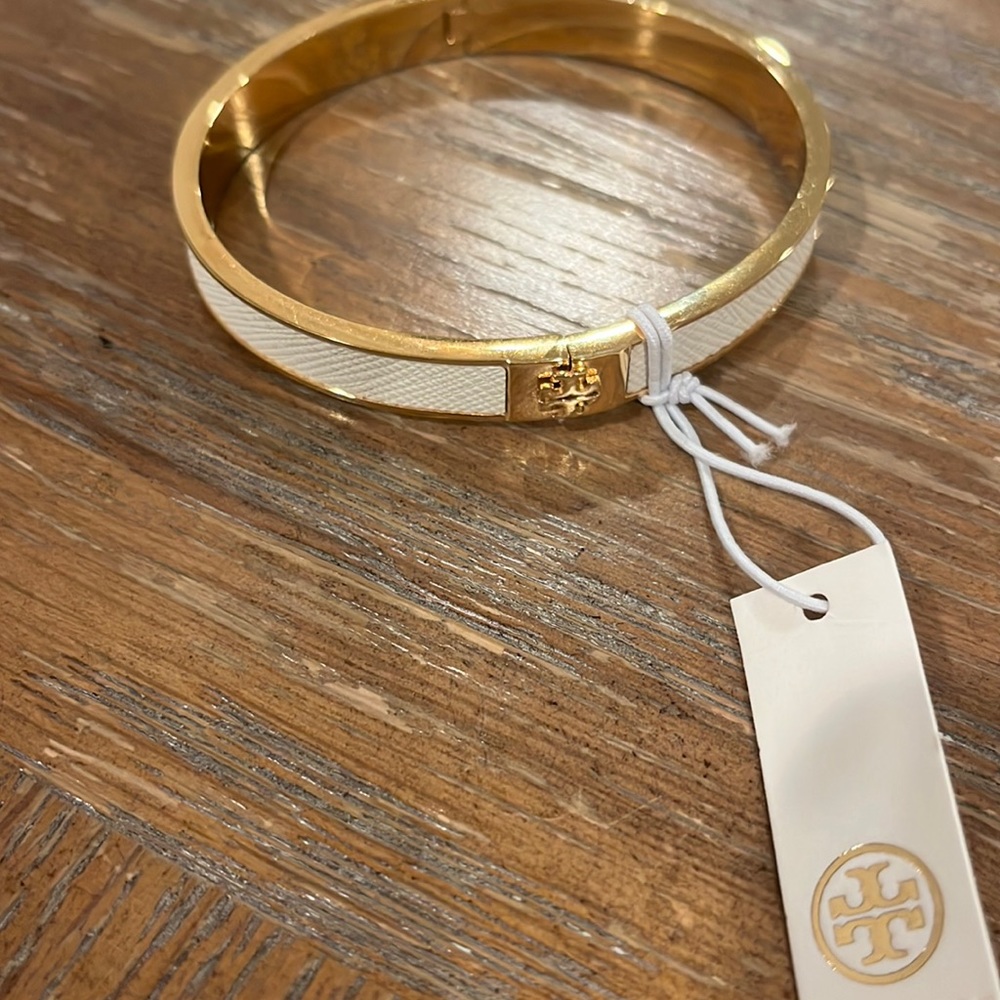 Beautiful brand new Tory Burch logo white /gold bracelet